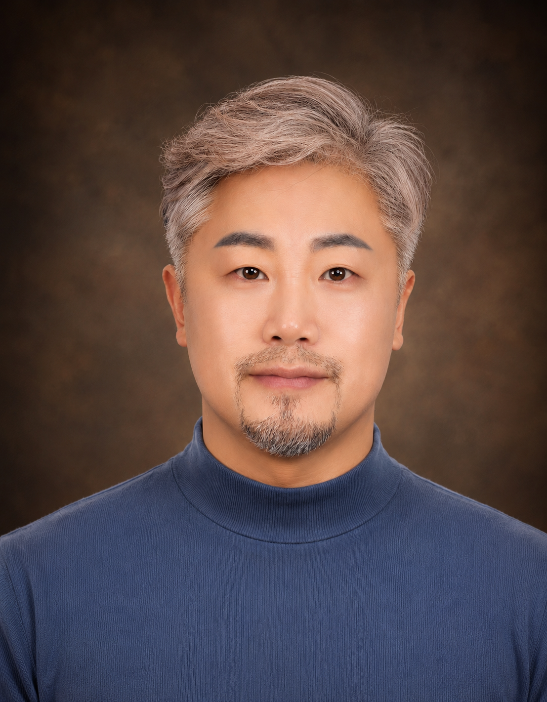 작가 테드창 증명사진